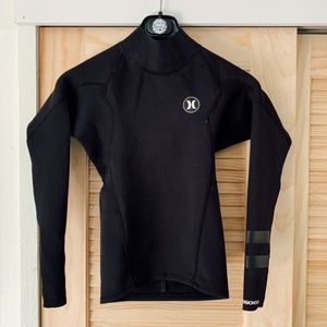 Hurley men's Fusion 1mm rash guard
